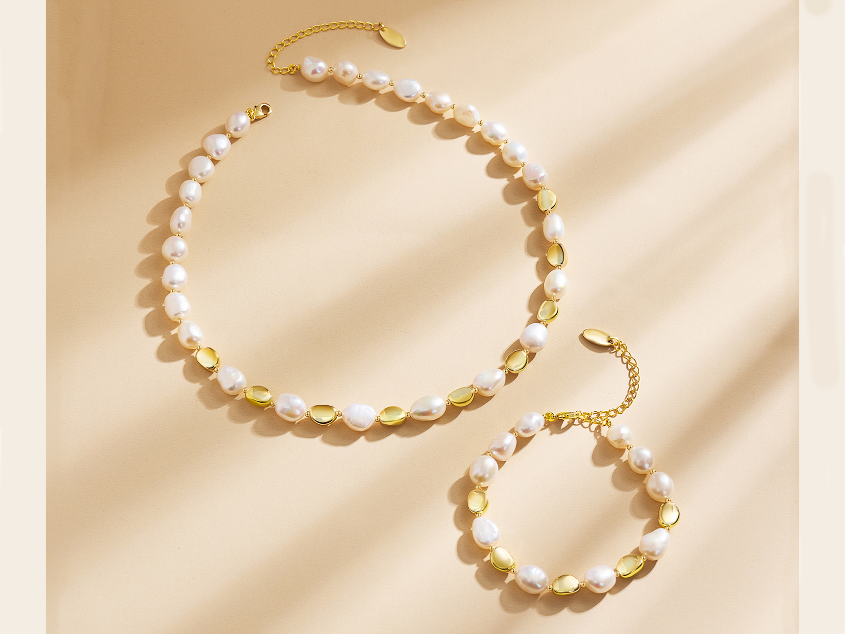 Freshwater Pearl Gold Plated Stainless Steel Bracelet For Women/Girls